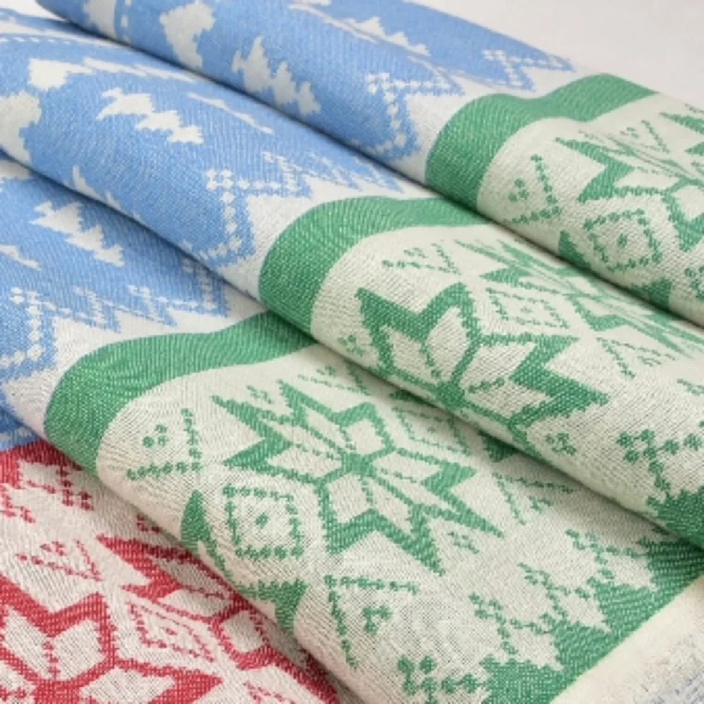 NWT FAIR ISLE Modern Classic Jacquard Blanket Towel Green Blue Reversible Weave